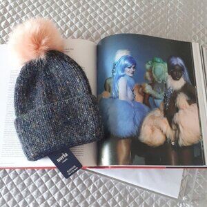 NWT Norla blue thread knit faux fur pom pom beanie
